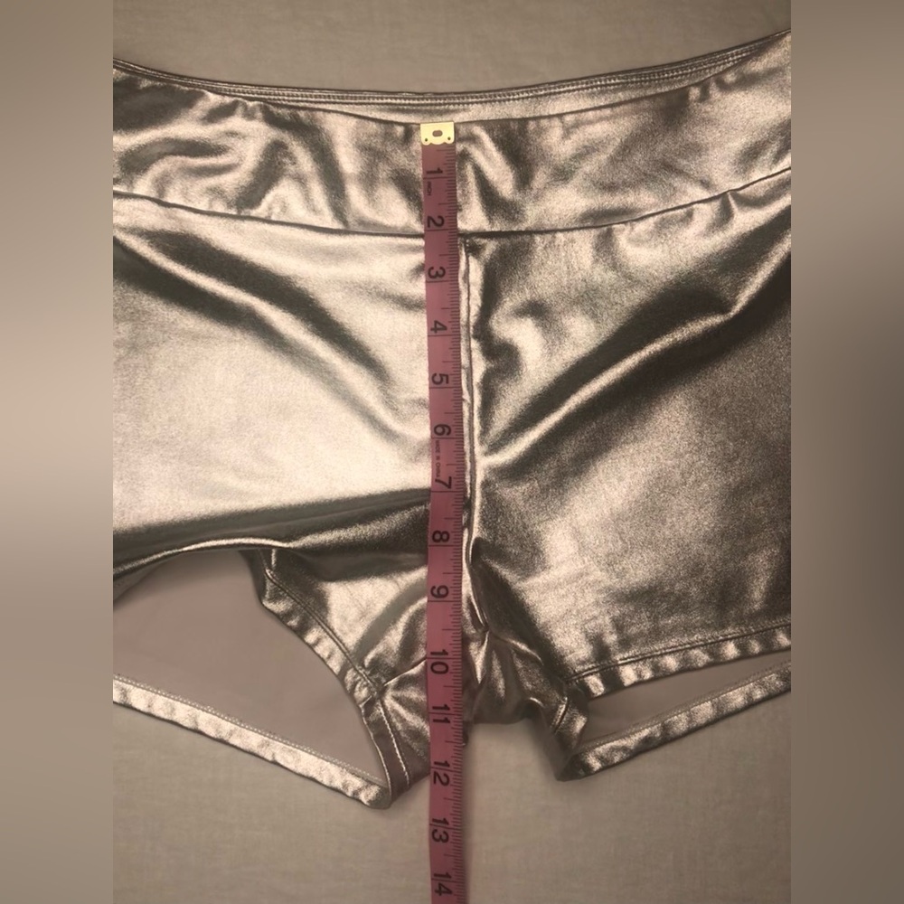 Kepblom Stretch Shorts Silver Women’s Size Small - Picture 8 of 12